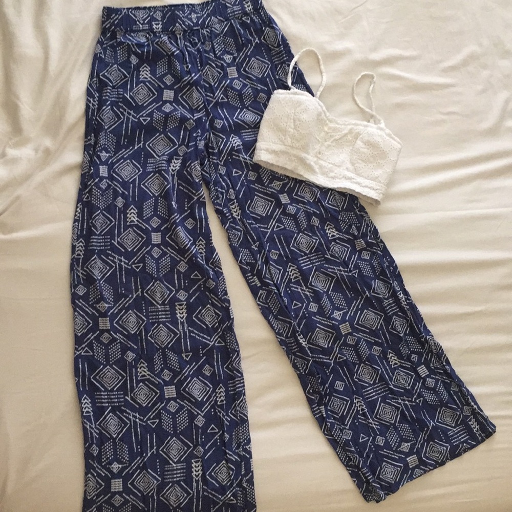 Store Rehaul Sale🔥EUC HighWaist Wide Leg Pant